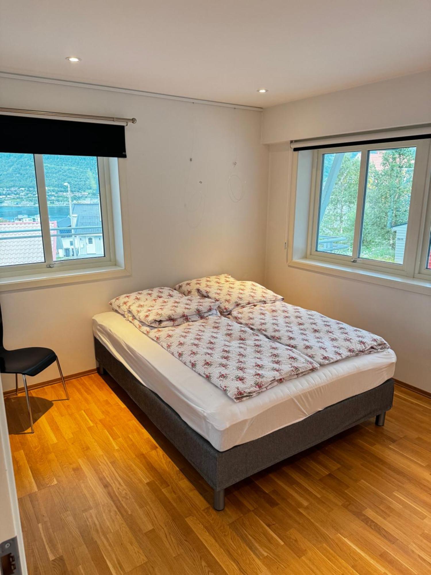 Sentral Leilighet Med Fantastisk Utsikt Tromso Exterior photo